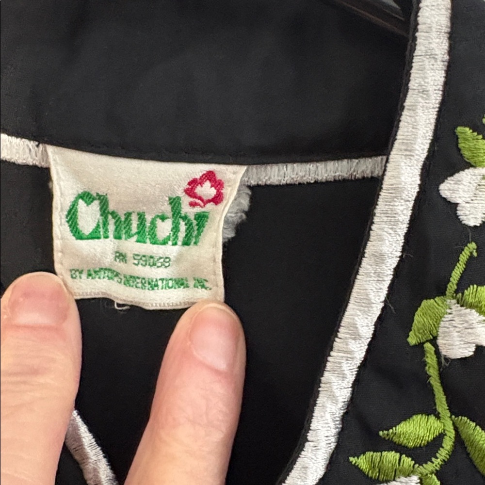 Chuchi embroidered button front jacket. Size XL - Picture 6 of 7